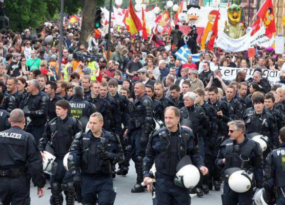 Blockupy als Zeichen, europaweite Massenaktionen als Ziel