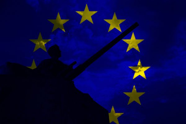 Die EU: undemokratisch, militaristisch